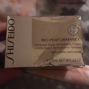 Shiseido Bio-Performance Advanced Revitalizating